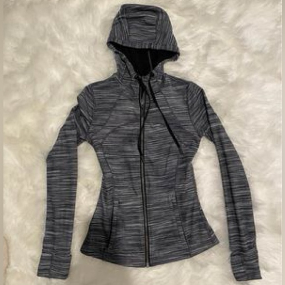 Lululemon Define
